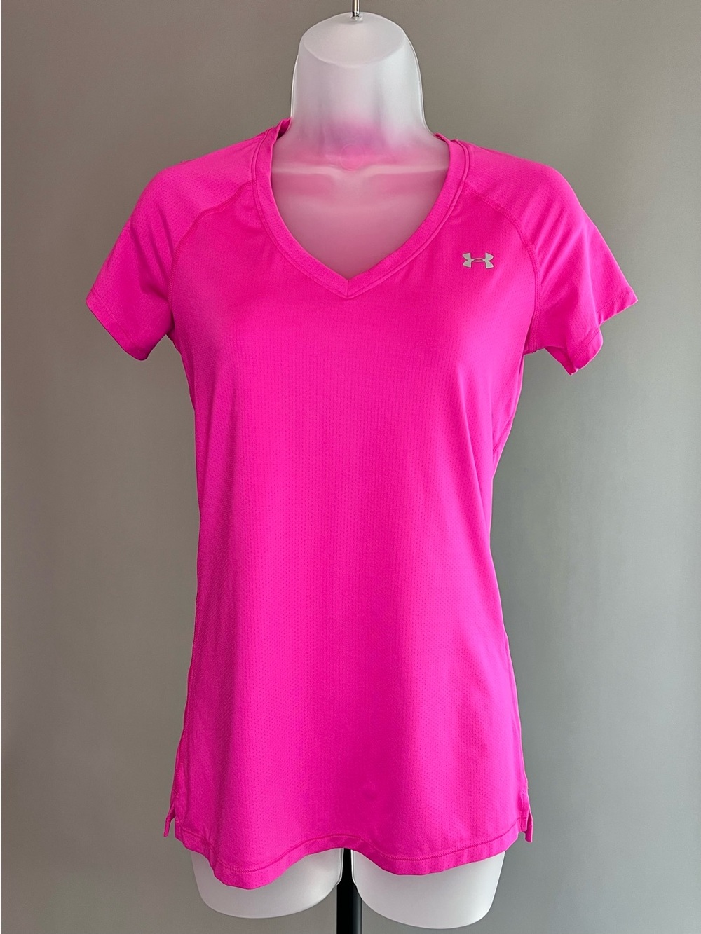 Under Armour Bright Pink V-Neck Short Sleeve Performance Tee